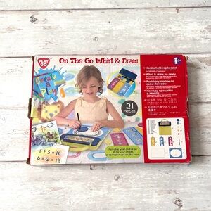 On The Go Whirl & Draw Kids Art Set Ages 5+